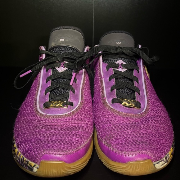 Nike LeBron 20 SE Vivid Purple size 6.5Y - Picture 2 of 6